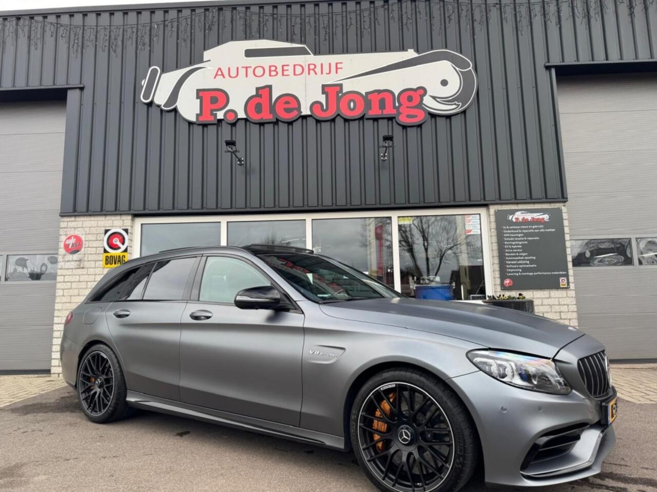 Mercedes-Benz C-KLASSE C63 S AMG Premium plus Facelift Sportuitlaat Keramisch Kuipstoelen Carbon Parfum Ram vol!