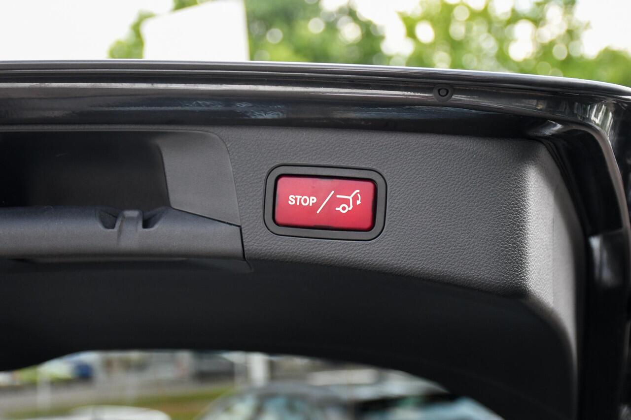 Mercedes-Benz C-KLASSE Estate AMG-Line 180 Business Solution 18LM / SFEERVERL.