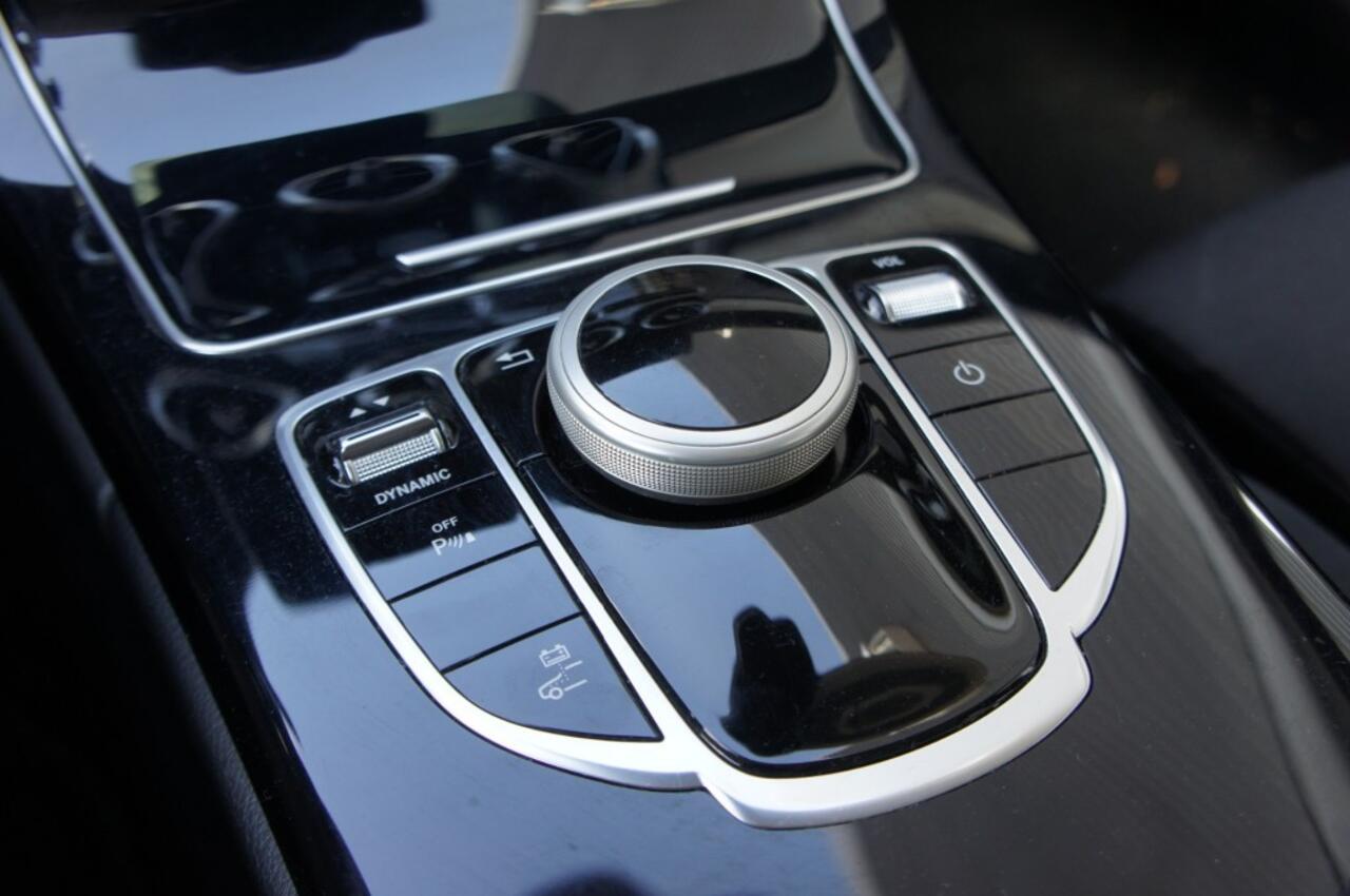 Mercedes-Benz C-KLASSE C 300e Estate Avantgarde Hybrid 320pk