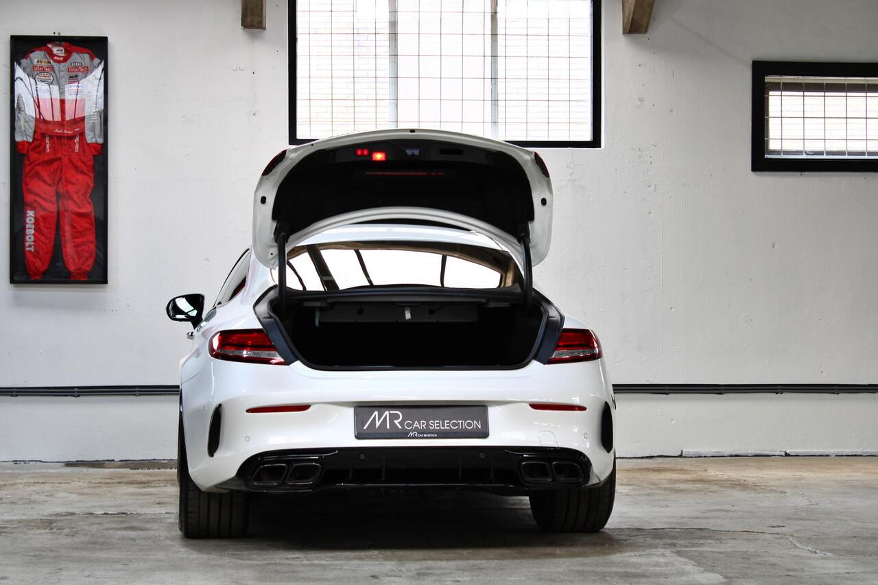 Mercedes-Benz C-KLASSE Coupé AMG 63 S Premium Plus | Keramisch | Rijassistentie | AMG Performance | Burmester | Zeer compleet |