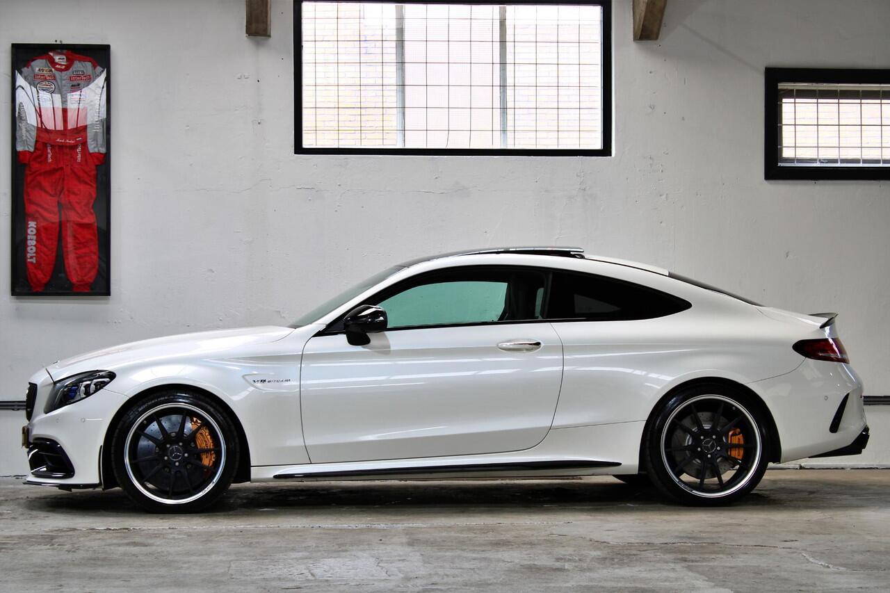 Mercedes-Benz C-KLASSE Coupé AMG 63 S Premium Plus | Keramisch | Rijassistentie | AMG Performance | Burmester | Zeer compleet |