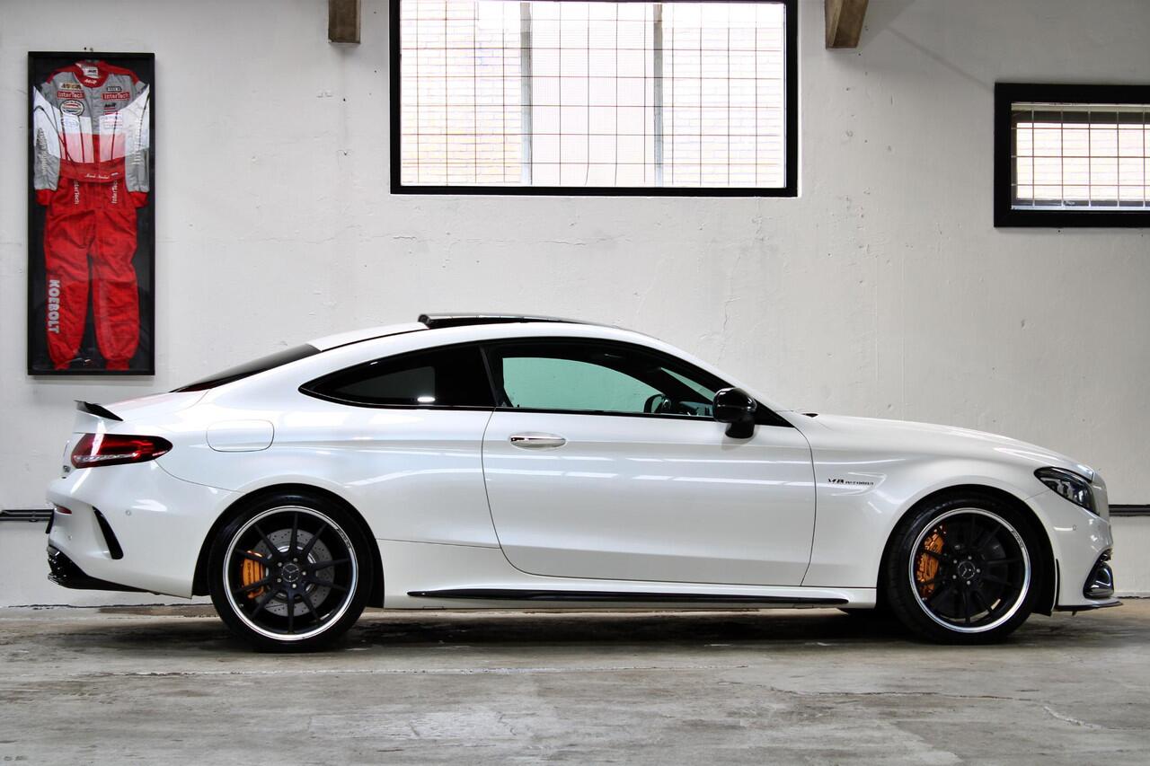 Mercedes-Benz C-KLASSE Coupé AMG 63 S Premium Plus | Keramisch | Rijassistentie | AMG Performance | Burmester | Zeer compleet |