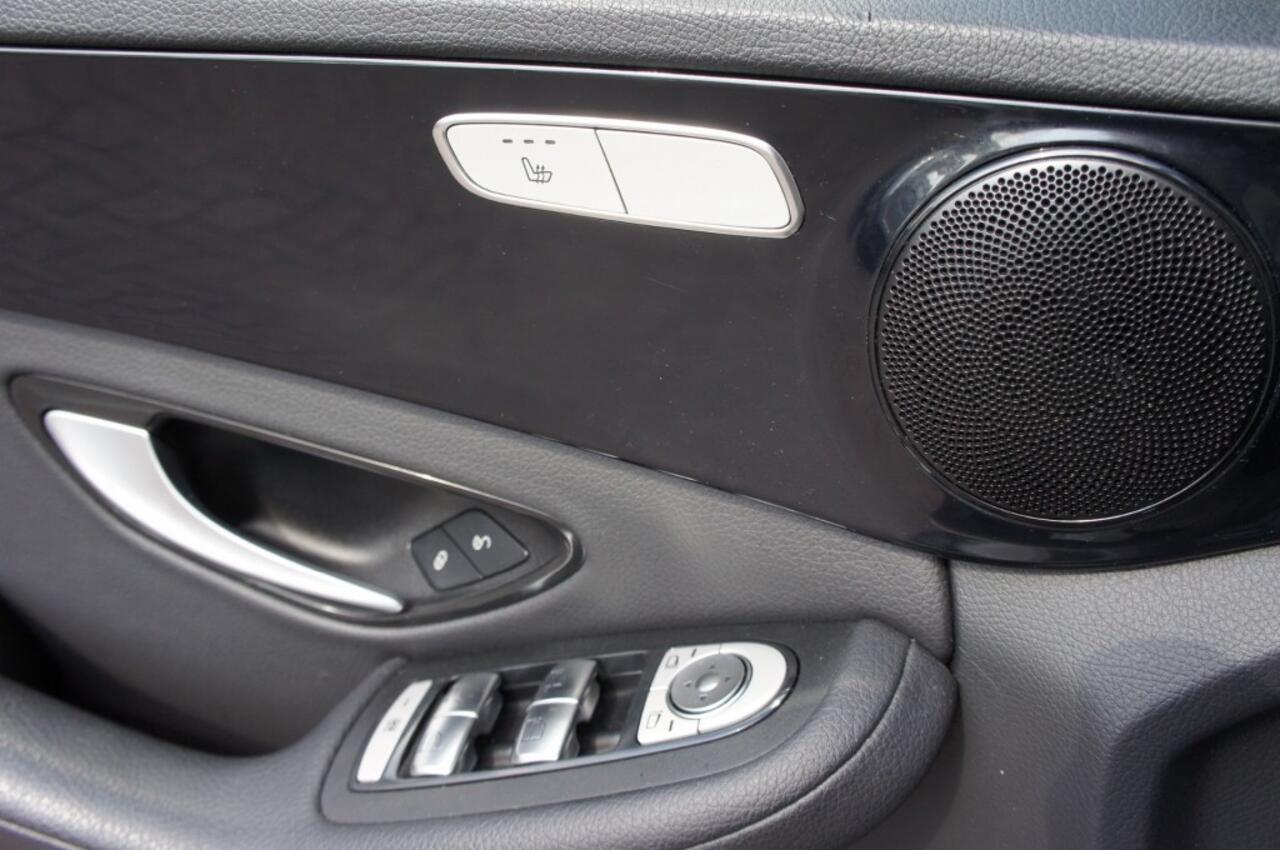 Mercedes-Benz C-KLASSE C 300e Estate Avantgarde Hybrid 320pk