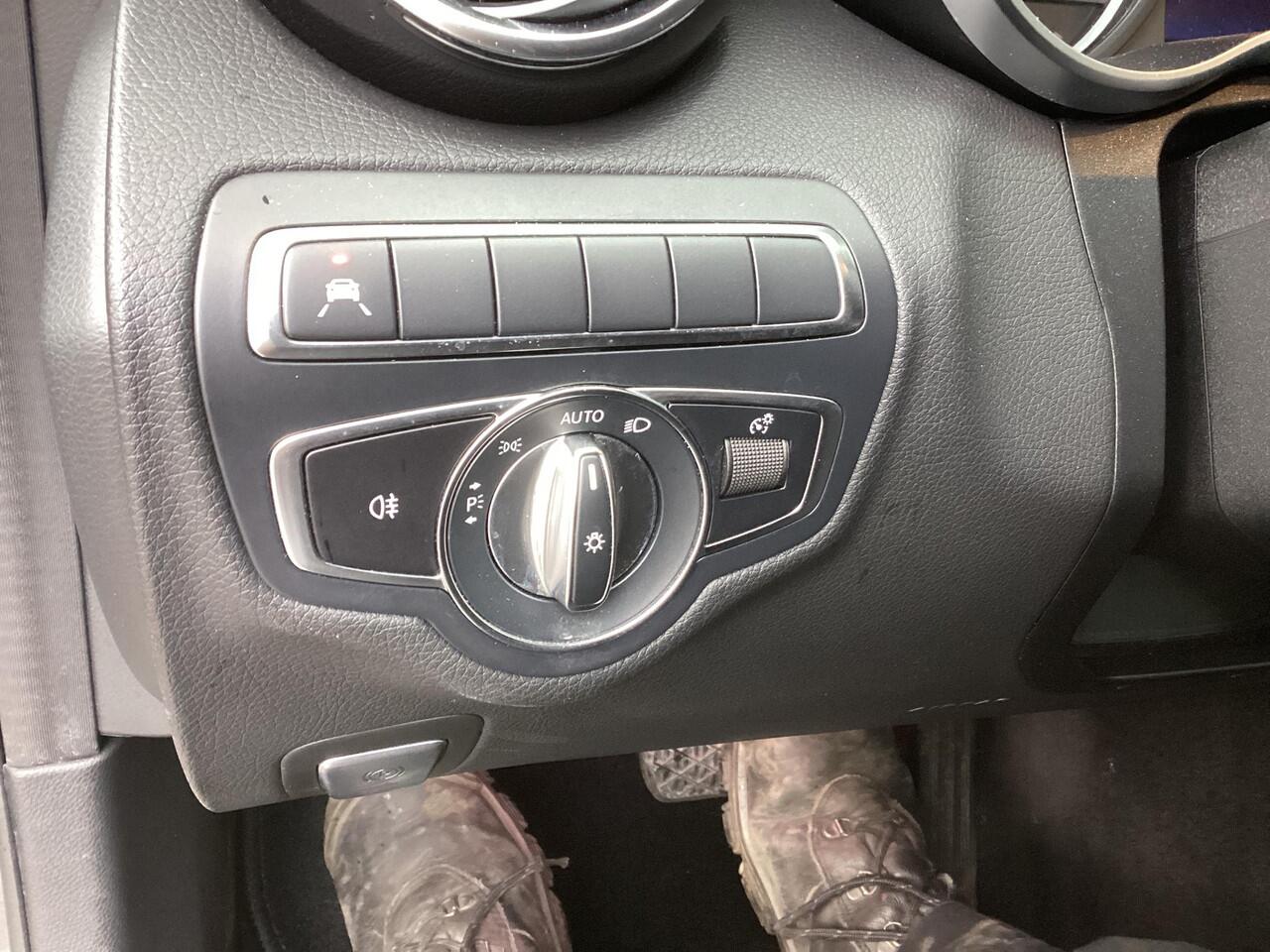 Mercedes-Benz C-KLASSE 180 Premium Plus Pack Schuifkanteldak Led verlichting