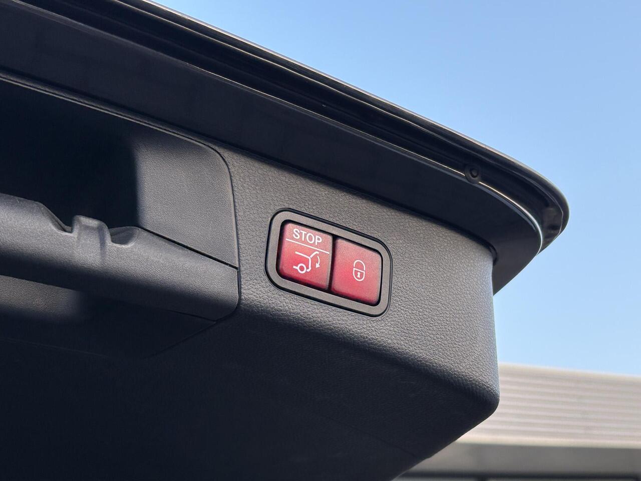 Mercedes-Benz C-KLASSE Estate 300e T AMG Line 320pk PHEV | Stoelverwarming | Bestuurdersstoel Met Geheugen | Winterset |