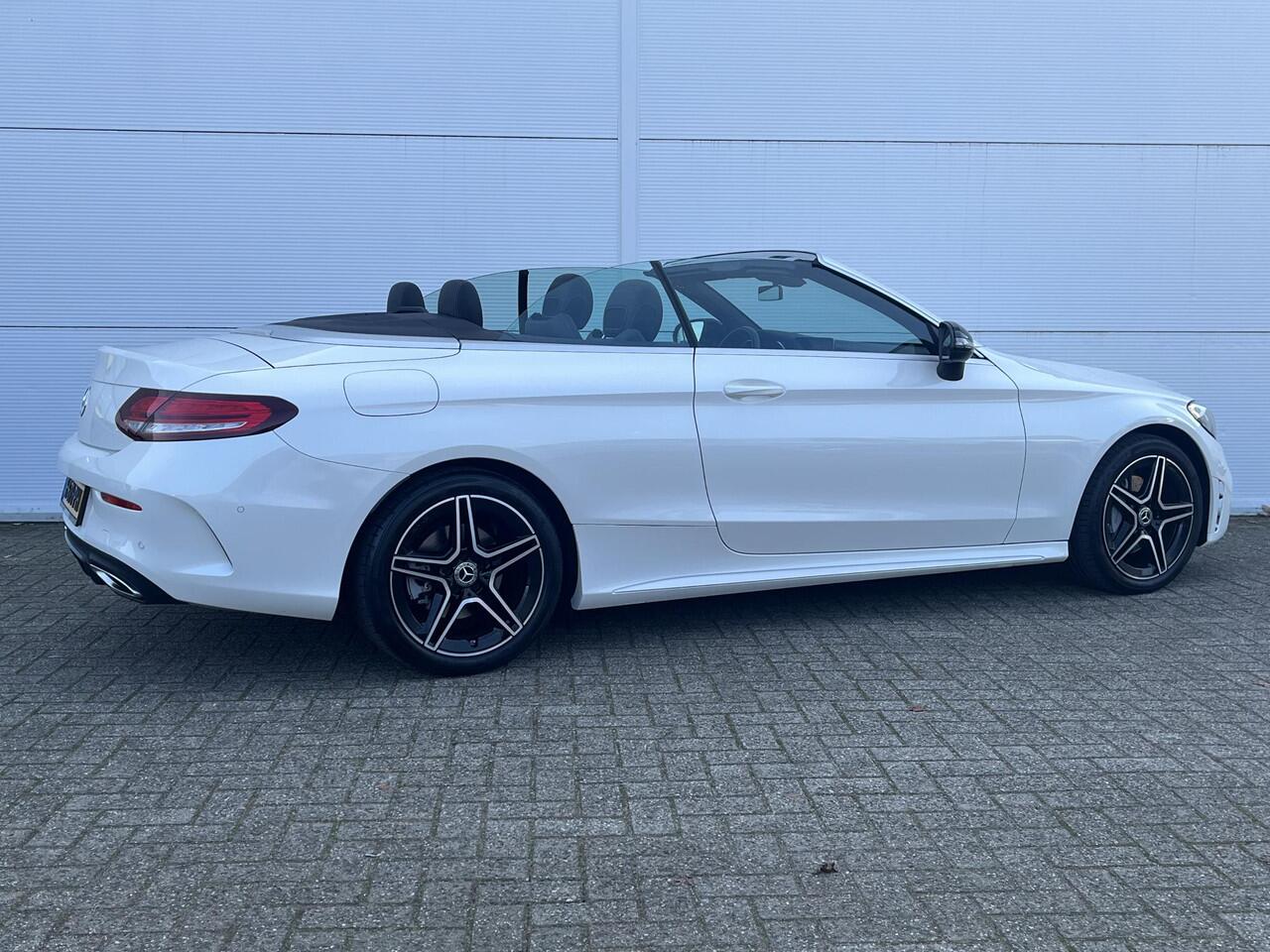 Mercedes-Benz C-KLASSE Cabrio 180 Advantage Pack AMG Styling pakket /AMG Line interieur / Lichtmetalen velgen 5-spaaks 18" / Voorstoelen verwarmd / Nekverwarming /