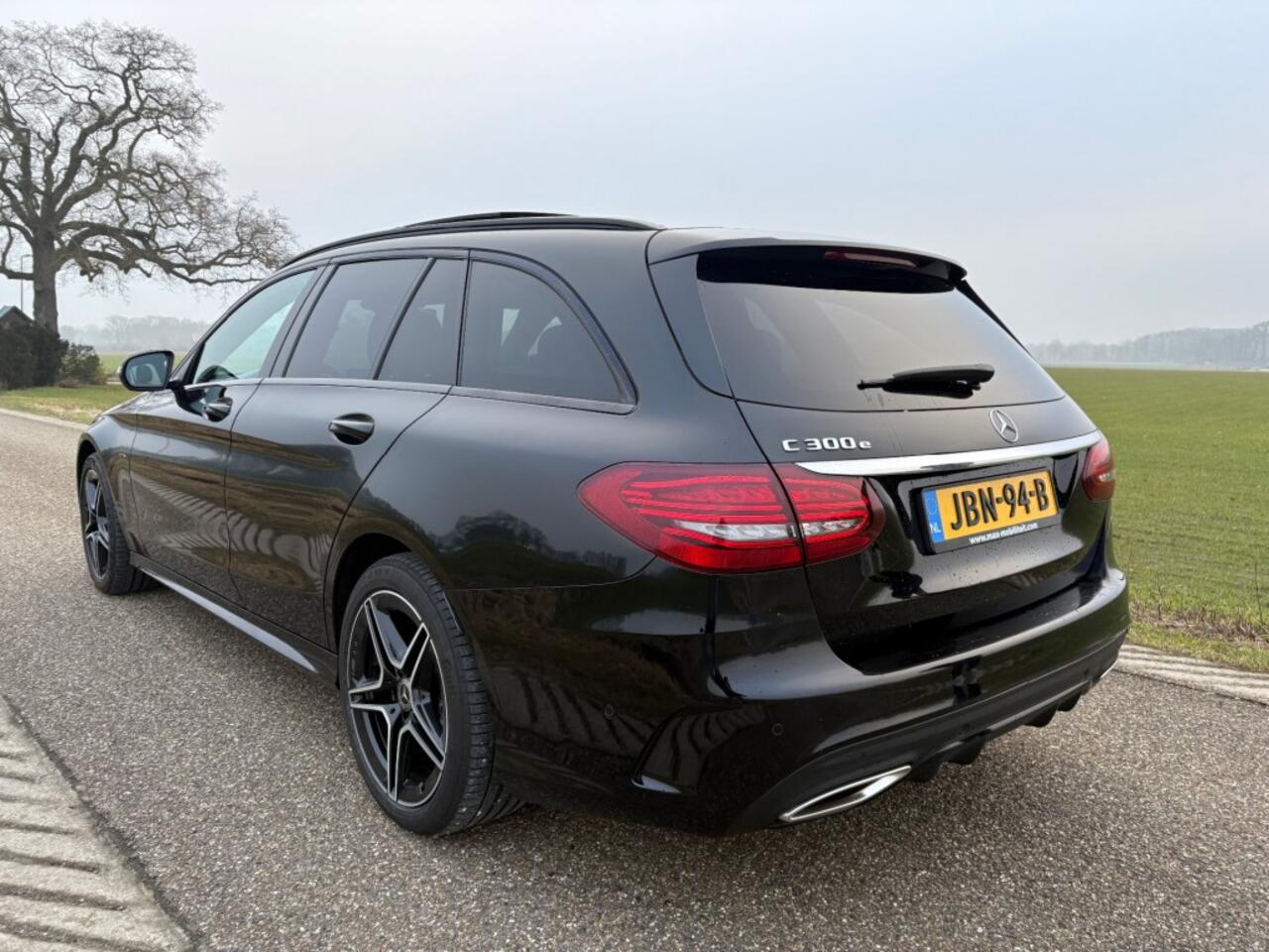 Mercedes-Benz C-KLASSE 300 E AMG NIGHT PAKKET / PANO / 330 PK