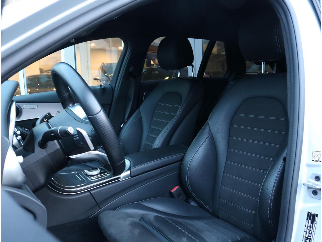 Mercedes-Benz C-KLASSE 180 Estate AMG | Night edition Mercedes-Benz C-Klasse Estate 180 AMG | Night edition