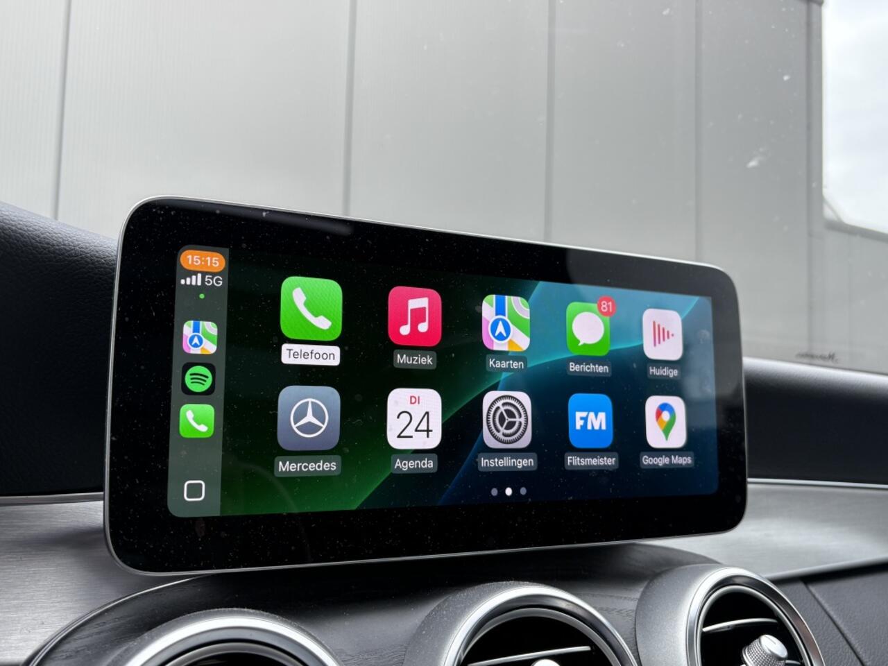 Mercedes-Benz C-KLASSE 300 e AMG - pano - camera - nap! - Apple CarPlay -