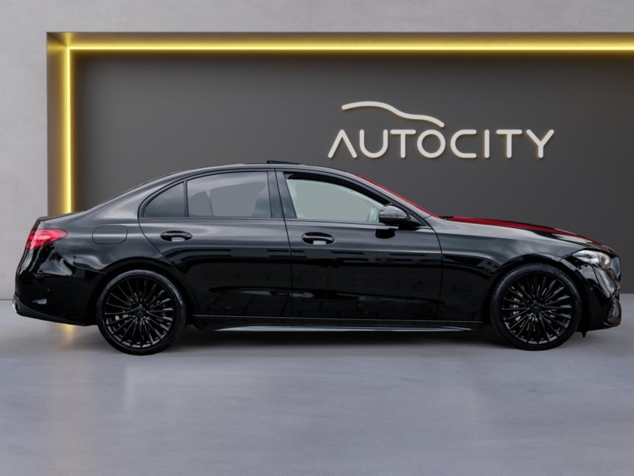 Mercedes-Benz C-KLASSE 180 AMG Line l Night Pakket l Schuifdak l Camera