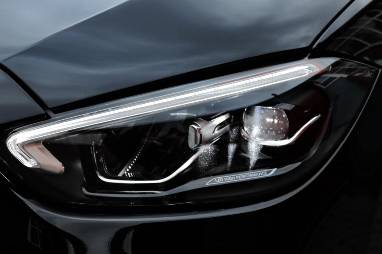 Mercedes-Benz C-KLASSE 180 AMG Line l Night Pakket l Schuifdak l Camera