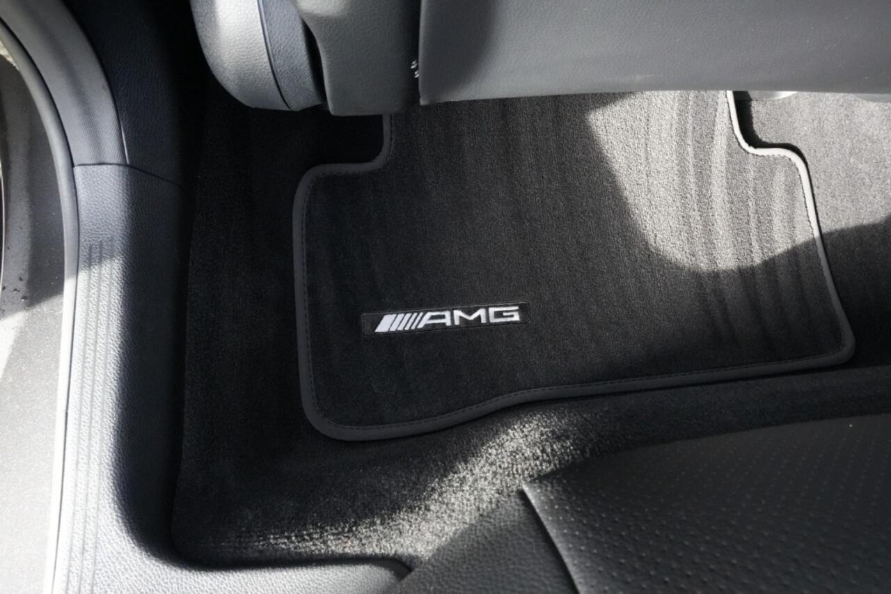 Mercedes-Benz C-KLASSE 300 E PREM AMG LINE/ PANO/Camera/ALL IN PRIJS