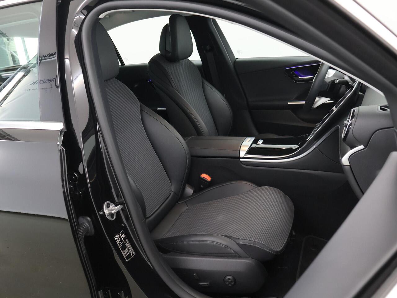 Mercedes-Benz C-KLASSE 180 Luxury Line | Keyless Go | Stoelverwarming | Airco | Parkeercamera |