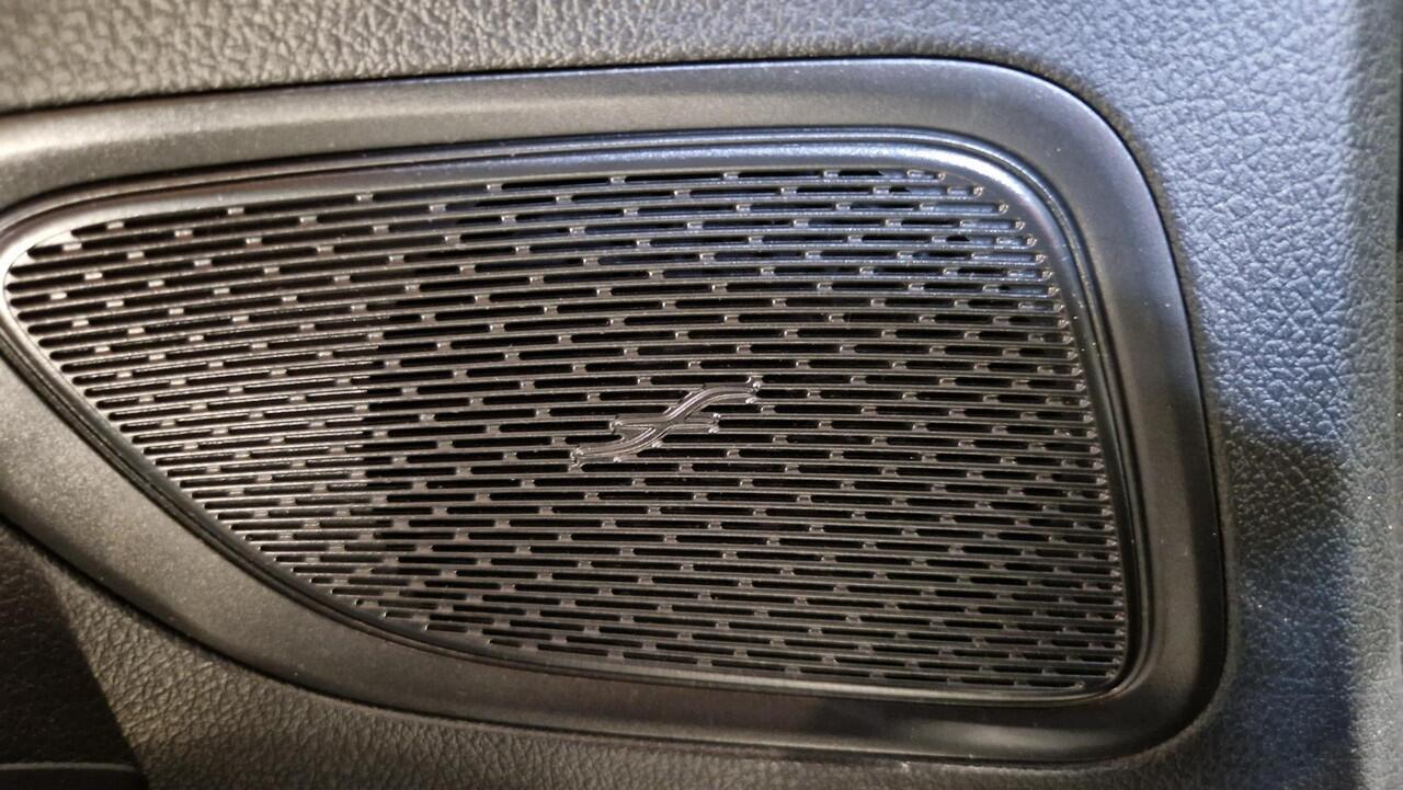 Mercedes-Benz C-KLASSE Estate 200 AMG Line | Trekhaak | Fender audio |