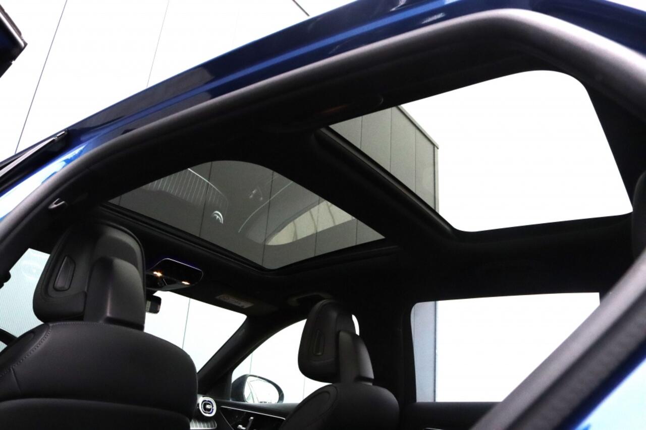 Mercedes-Benz C-KLASSE 300 e AMG Line Pano 360° Trekhaak Leder