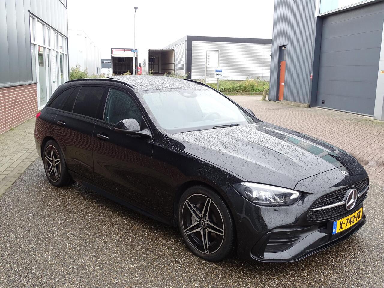 Mercedes-Benz C-KLASSE Estate 200 d AMG Line DODEHOEK DETECTIE | NAVIGATIE| CRUISE CONTROL | CAMERA | SFEERVERLICHTING | PANORAMADAK | ELEKTRISCHE STOELEN | STOELVERWARMING |