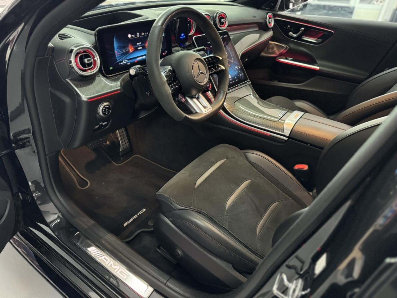 Mercedes-Benz C-KLASSE C43 AMG 4Matic PERF. PANO 360 HUD