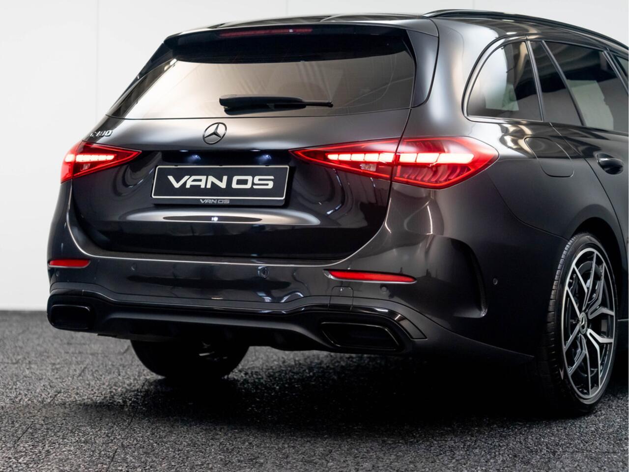 Mercedes-Benz C-KLASSE Estate C 180 AMG Line | Carplay | Achteruitrij camera