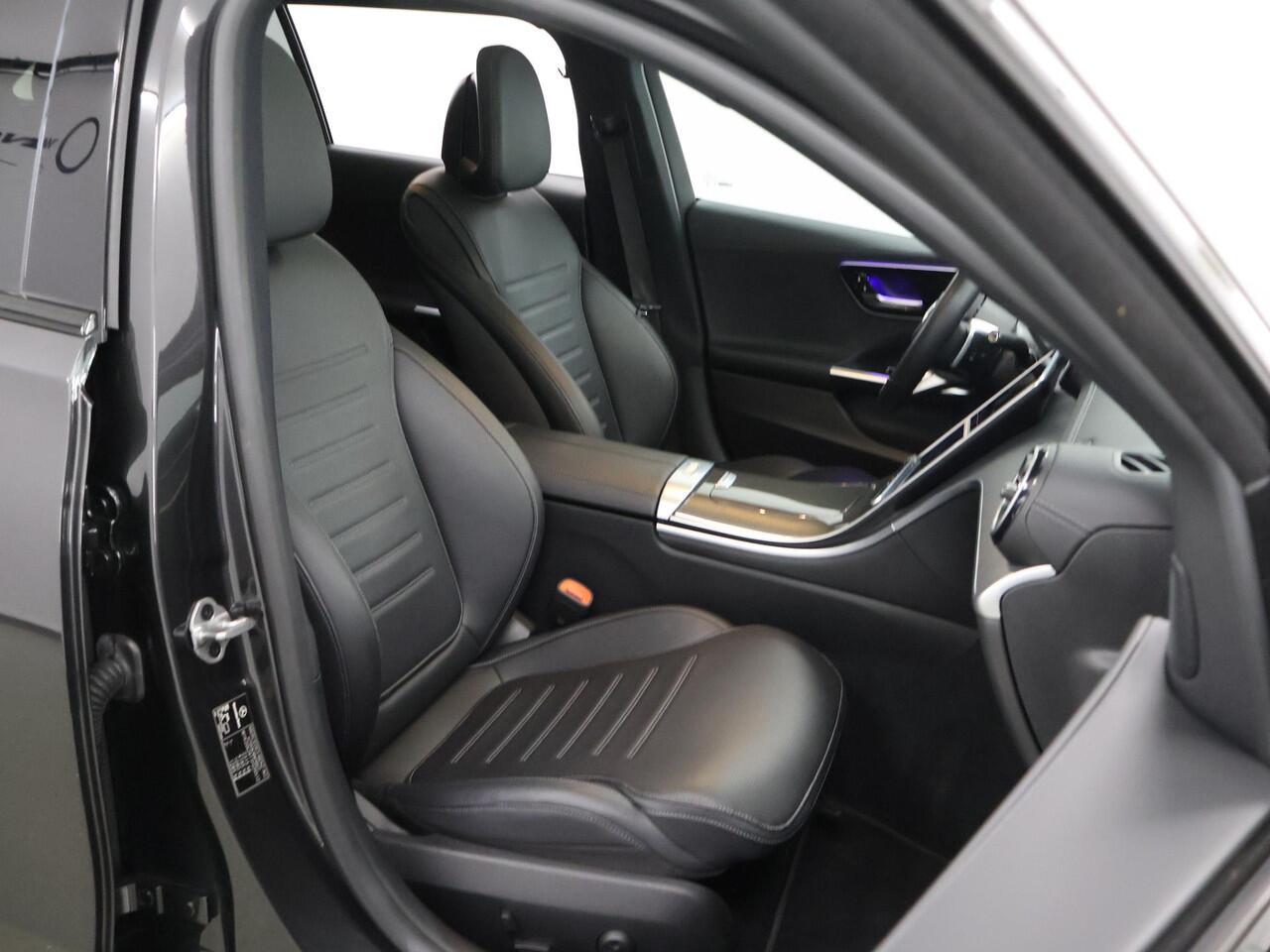 Mercedes-Benz C-KLASSE Estate 180 AMG Line | Night | Panoramadak | Multispaaks AMG velgen | Rijassistentiepakket Plus | Stoelverwarming |