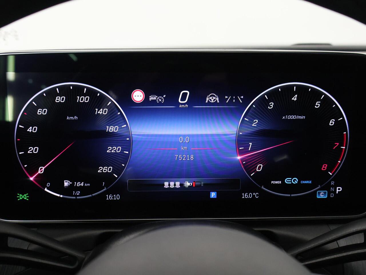 Mercedes-Benz C-KLASSE Estate 180 AMG Line | Night | Panoramadak | Multispaaks AMG velgen | Rijassistentiepakket Plus | Stoelverwarming |