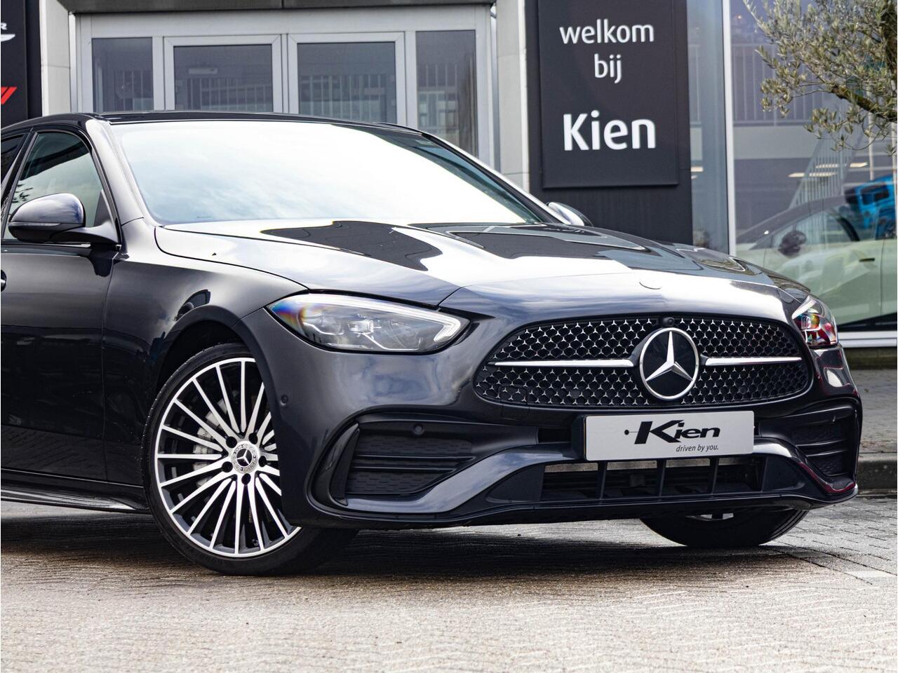 Mercedes-Benz C-KLASSE 200 Launch Edition AMG Line | Pano-dak | 19" | LED | NL auto |