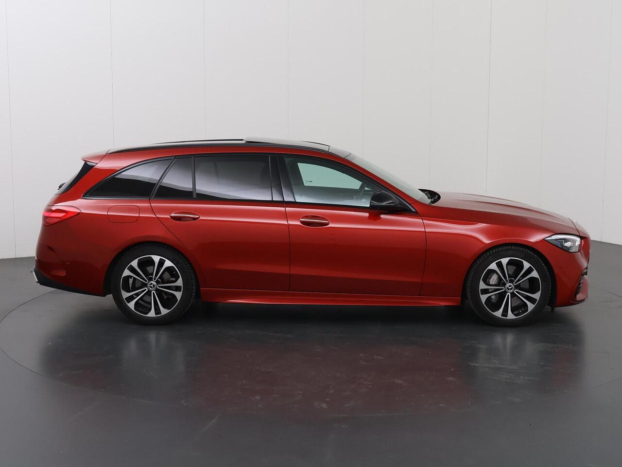 Mercedes-Benz C-KLASSE Estate 200 Launch Edition AMG Line | Night | Panoramadak | Memory | Sfeerverlichting | 360 camera | Digital light |