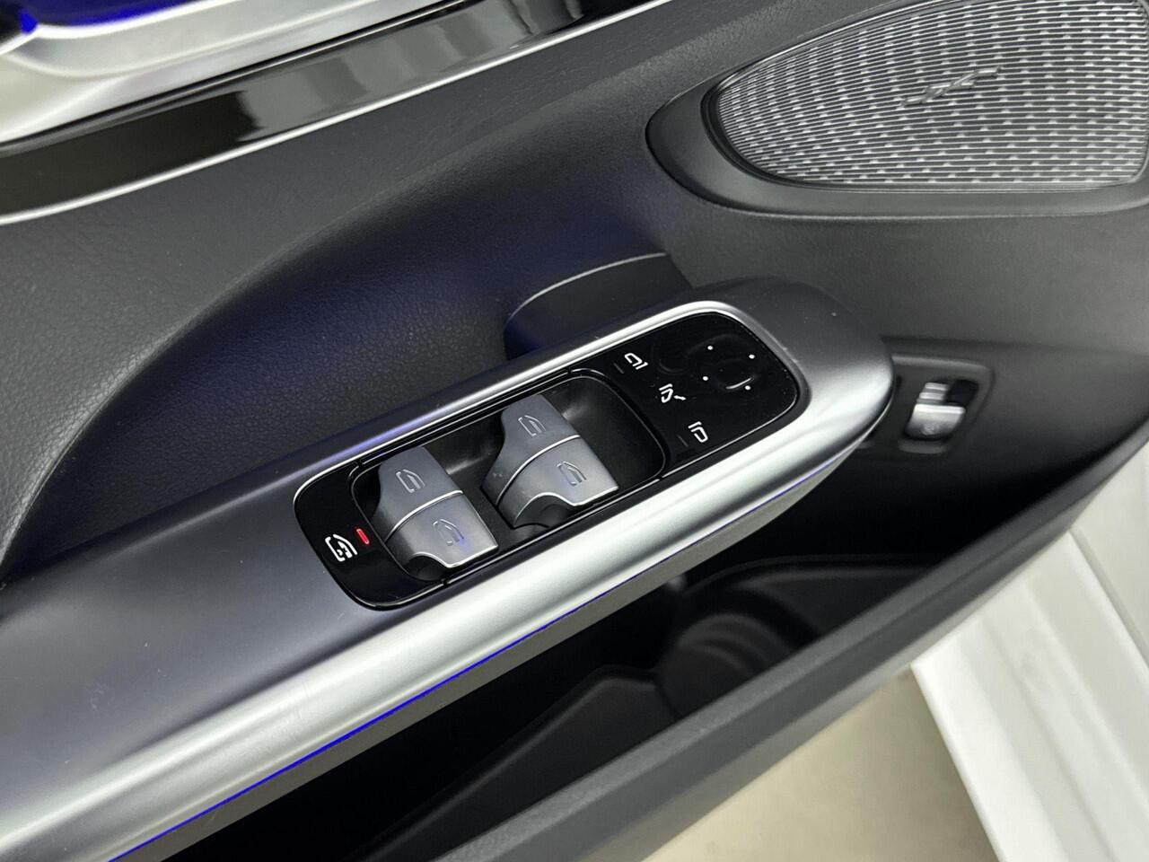 Mercedes-Benz C-KLASSE Estate 300 e AMG Line 313PK | Premium-Pakket | Panorama-dak | Massagestoelen | Memoryseats | Digital Light | 360 Camera | Keyless | Volleder Interieur | Stoelverwarming | Apple CarPlay & Android Auto