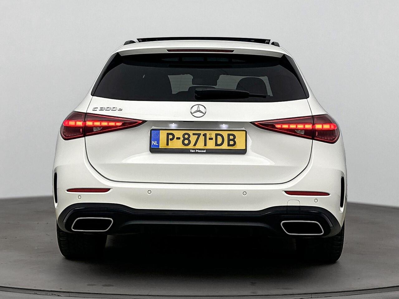 Mercedes-Benz C-KLASSE Estate 300 e AMG Line 313PK | Premium-Pakket | Panorama-dak | Massagestoelen | Memoryseats | Digital Light | 360 Camera | Keyless | Volleder Interieur | Stoelverwarming | Apple CarPlay & Android Auto