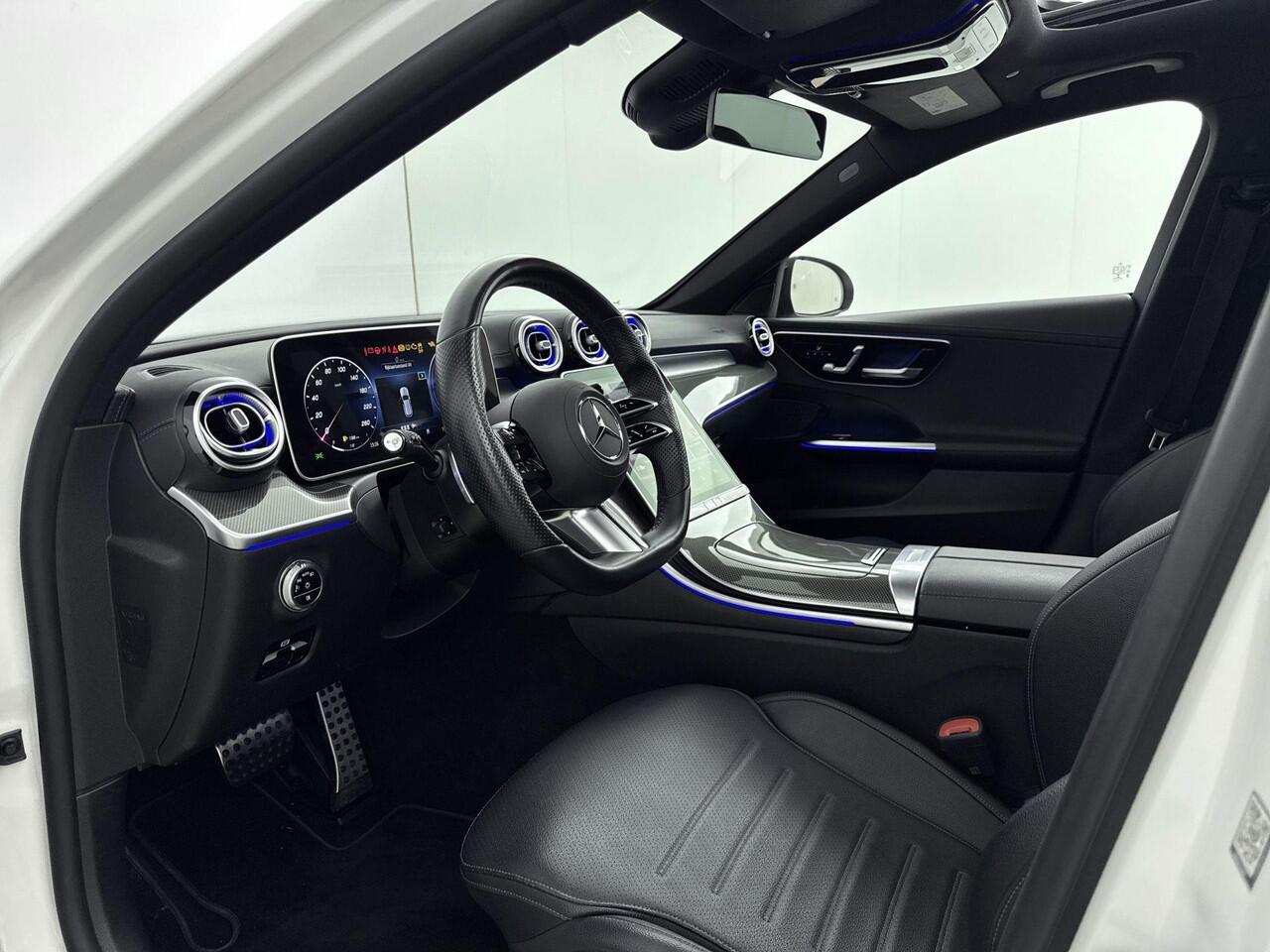 Mercedes-Benz C-KLASSE Estate 300 e AMG Line 313PK | Premium-Pakket | Panorama-dak | Massagestoelen | Memoryseats | Digital Light | 360 Camera | Keyless | Volleder Interieur | Stoelverwarming | Apple CarPlay & Android Auto