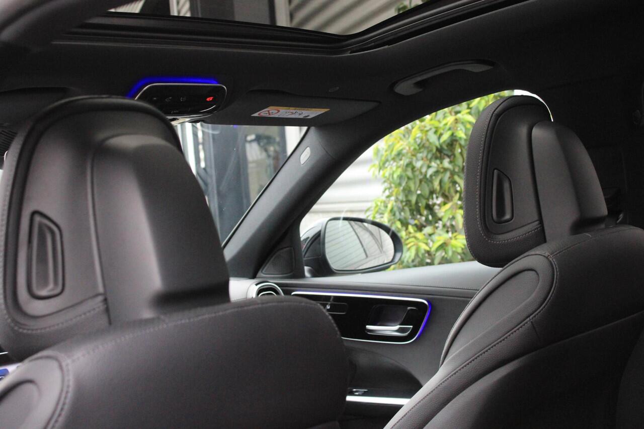 Mercedes-Benz C-KLASSE 300 e AMG Estate Pano | Trekhaak | Dodehoekassistent | Sfeerverlichting | Camera | Carplay | Spiegelpakket