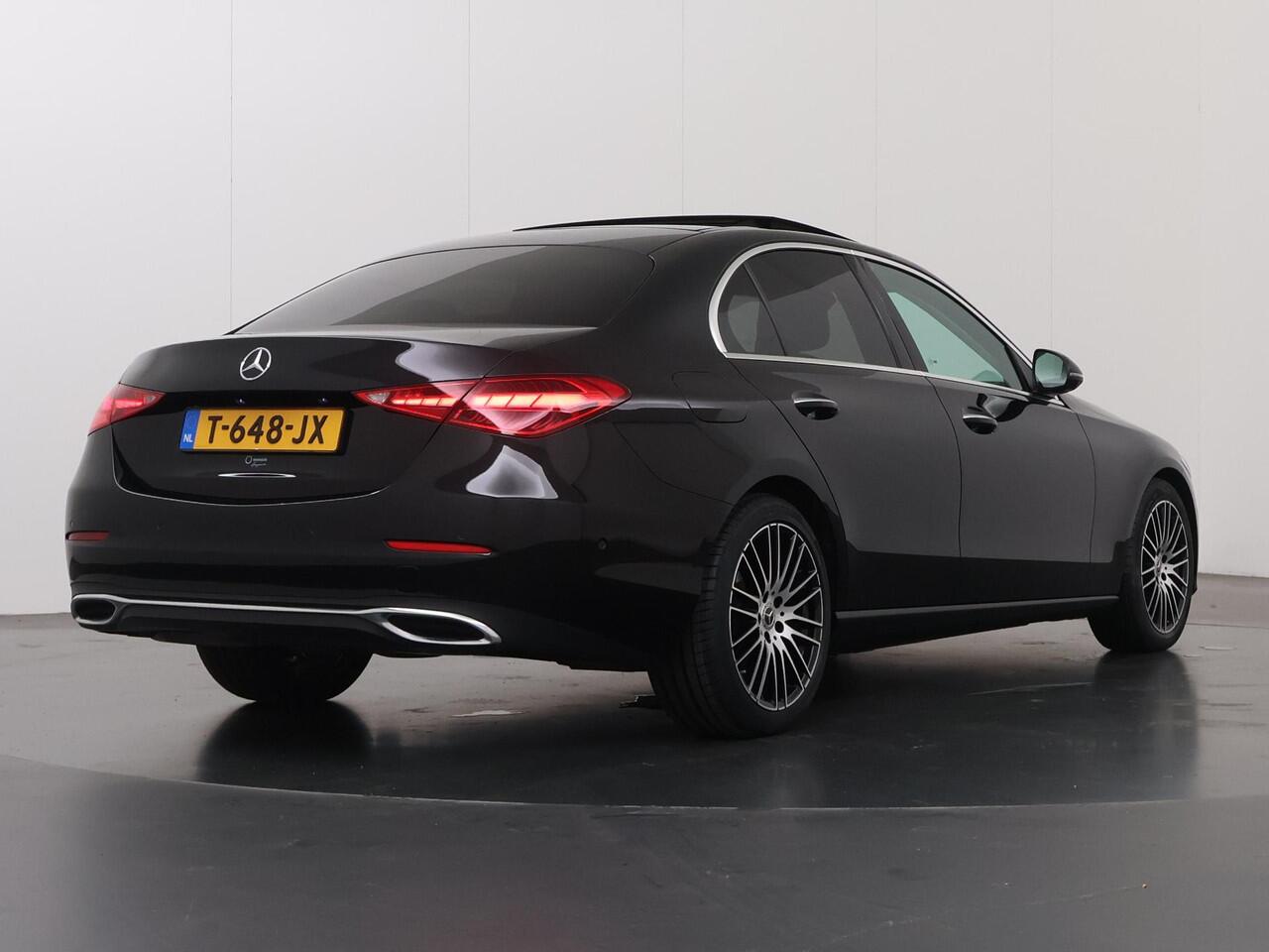 Mercedes-Benz C-KLASSE 180 Luxury Line | Panoramadak | Memory | Stoelverwarming | Getint glas | Sfeerverlichting |