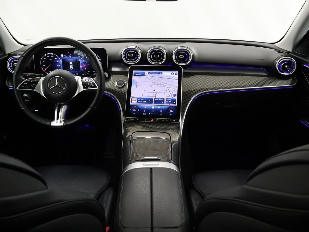 Mercedes-Benz C-KLASSE 180 Luxury Line | Panoramadak | Memory | Stoelverwarming | Getint glas | Sfeerverlichting |