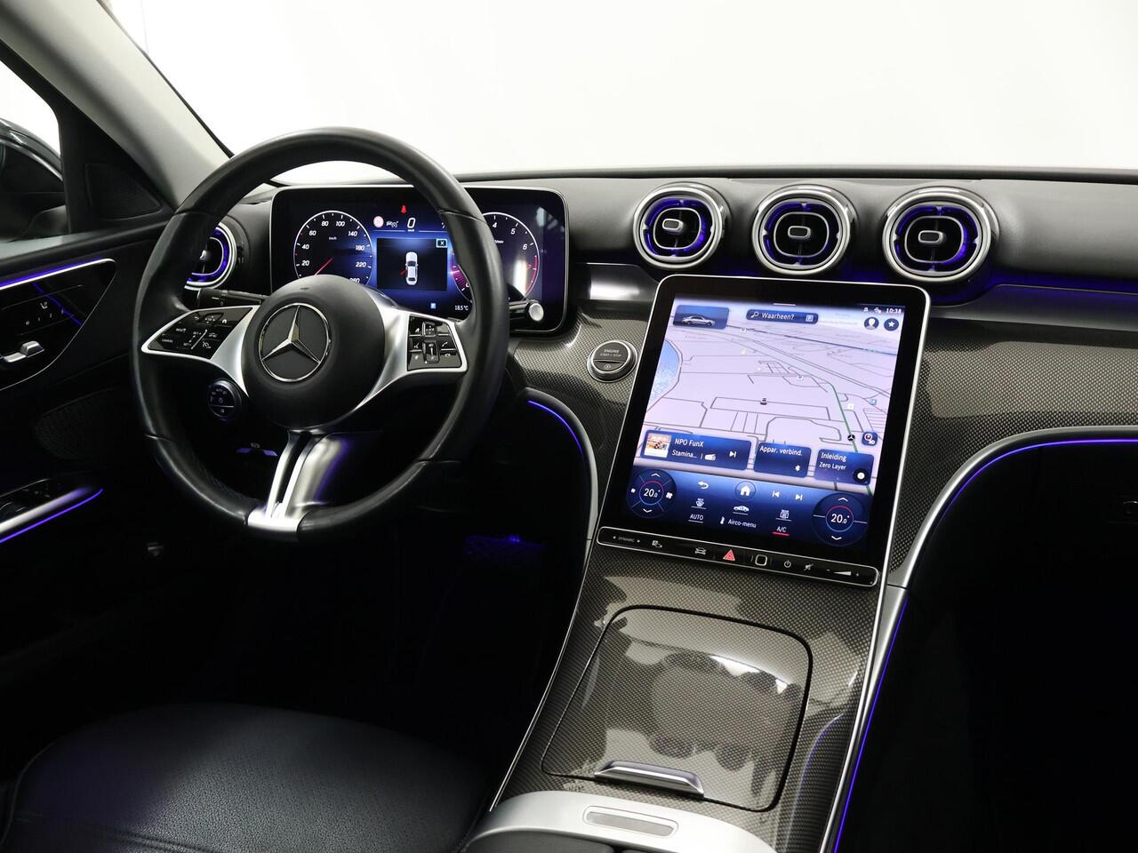 Mercedes-Benz C-KLASSE 180 Luxury Line | Panoramadak | Memory | Stoelverwarming | Getint glas | Sfeerverlichting |