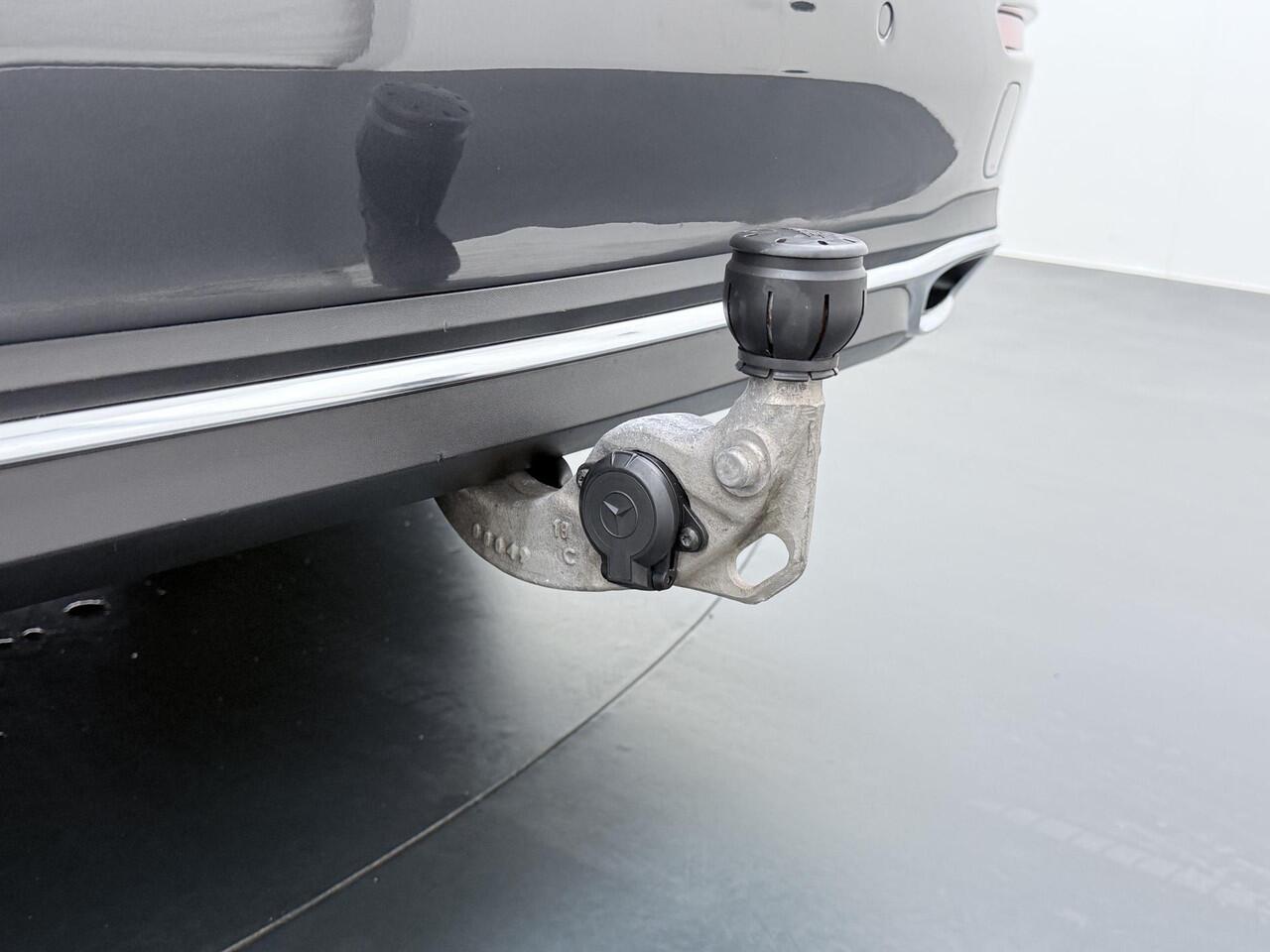 Mercedes-Benz C-KLASSE Estate 300 e Luxury Line | ELKTR. TREKHAAK | DODE HOEK DETECTIE | ELKTR. STOELEN MET GEHEUGEN | APPLE CARPLAY |