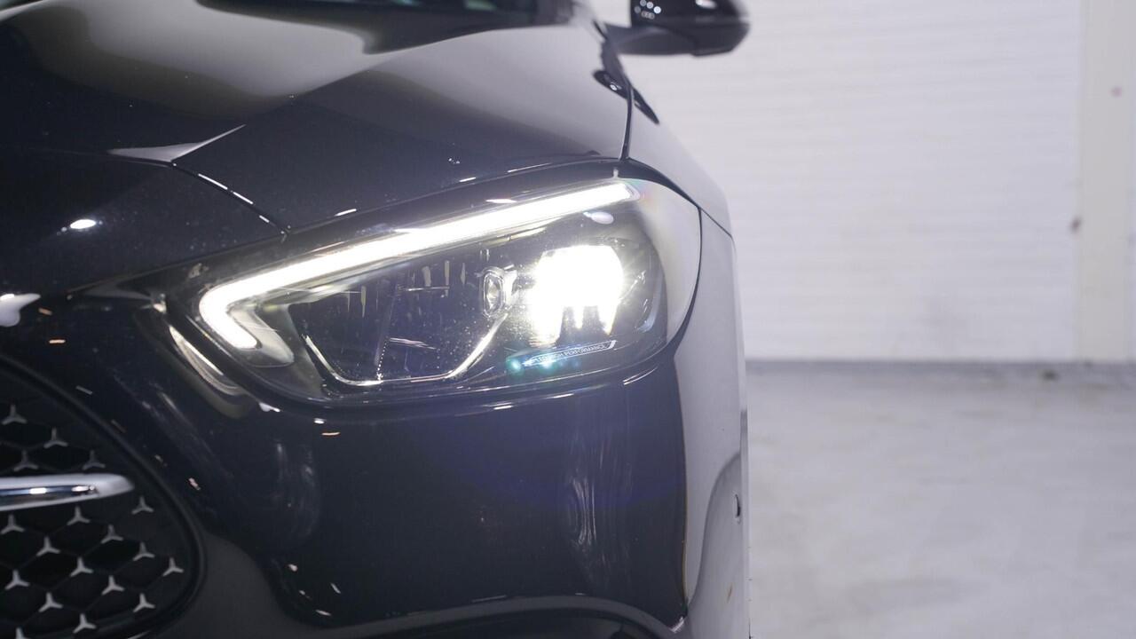 Mercedes-Benz C-KLASSE 180 AMG Line AMG-pakket ECC ACC DAB PDC v+a 1e eigenaar NAP apple-carplay digitale-cockpit camera verkeersborden herkenning 19"LMV stoelverwarming Full-map navi