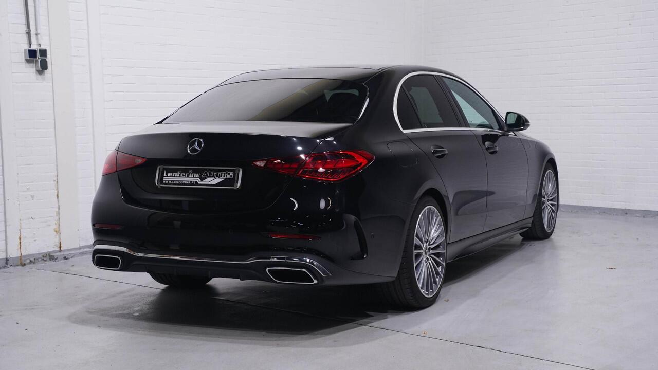 Mercedes-Benz C-KLASSE 180 AMG Line AMG-pakket ECC ACC DAB PDC v+a 1e eigenaar NAP apple-carplay digitale-cockpit camera verkeersborden herkenning 19"LMV stoelverwarming Full-map navi