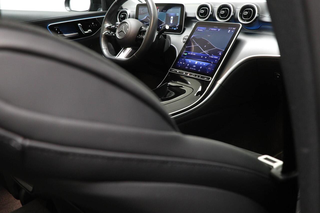 Mercedes-Benz C-KLASSE Estate 180 AMG Line | PANORAMADAK | FENDER AUDIO | DAB | SFEERVERLICHTING