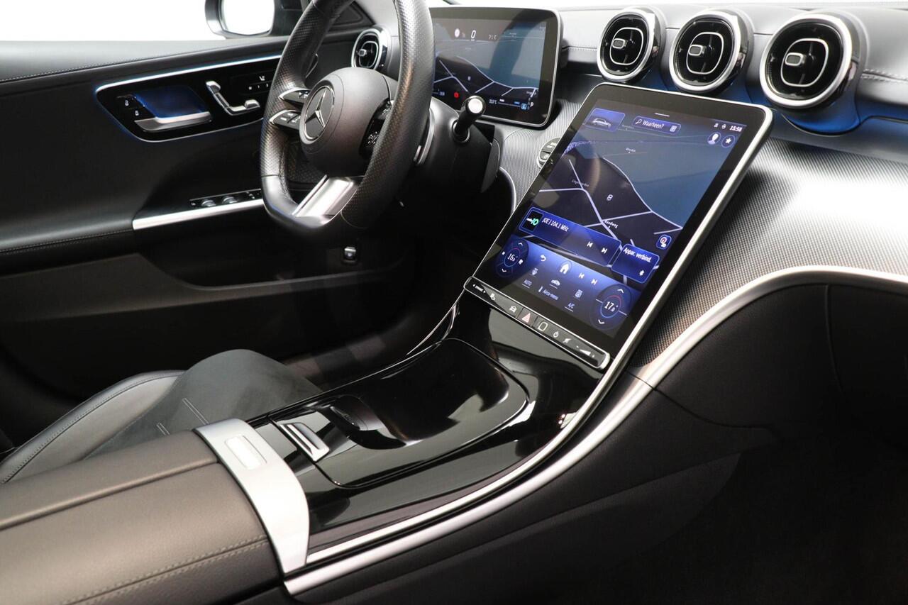 Mercedes-Benz C-KLASSE Estate 180 AMG Line | PANORAMADAK | FENDER AUDIO | DAB | SFEERVERLICHTING