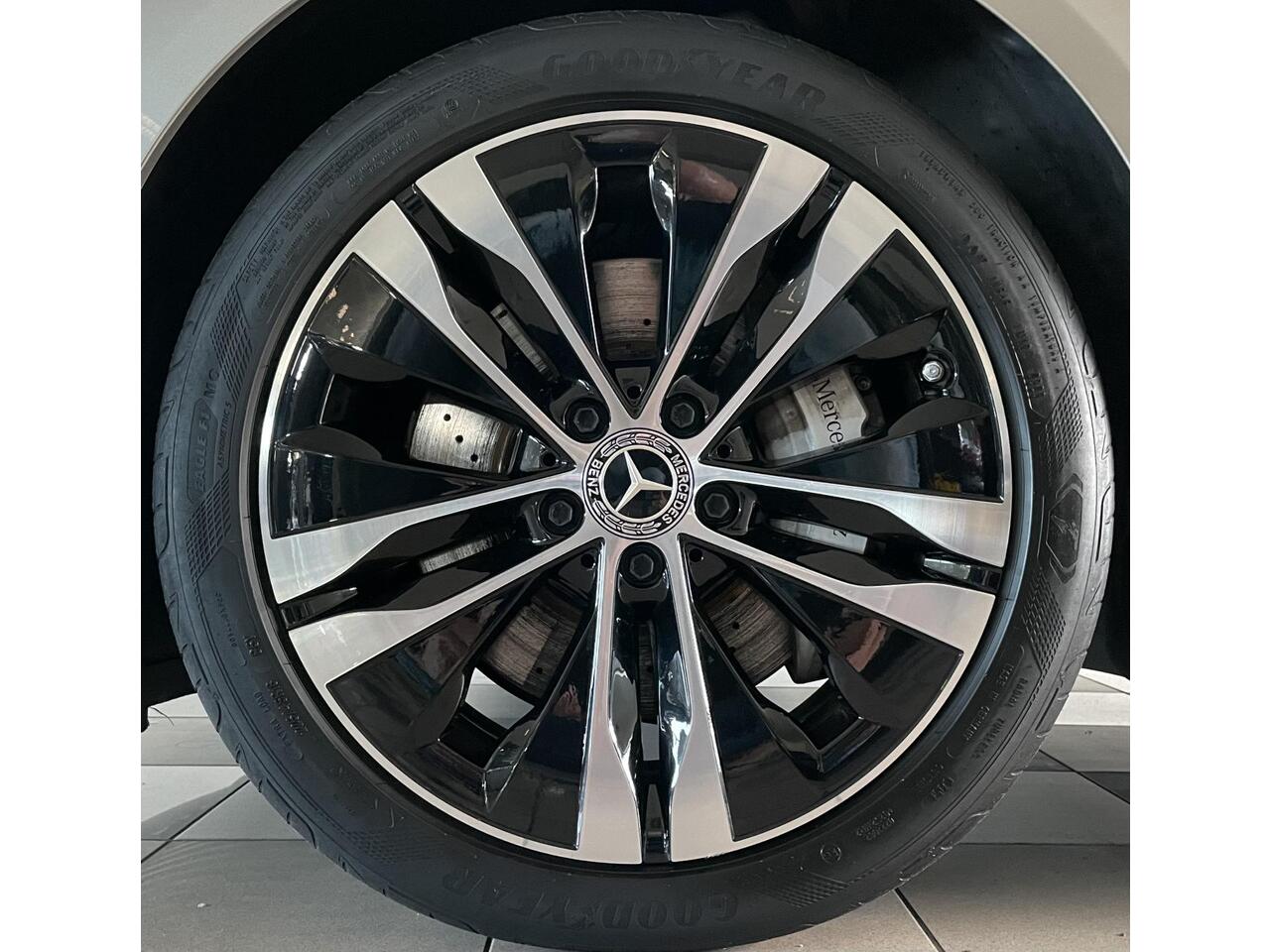 Mercedes-Benz C-KLASSE Estate 300 e Luxury Line | Trekhaak | 360-camera | Burmester