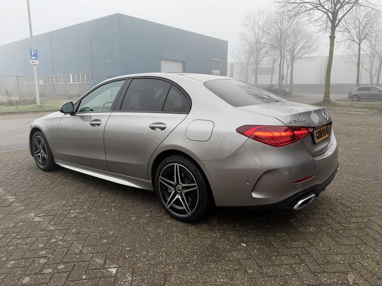 Mercedes-Benz C-KLASSE 300 e AMG Business Line Luxe uitvoering l Hybrid
