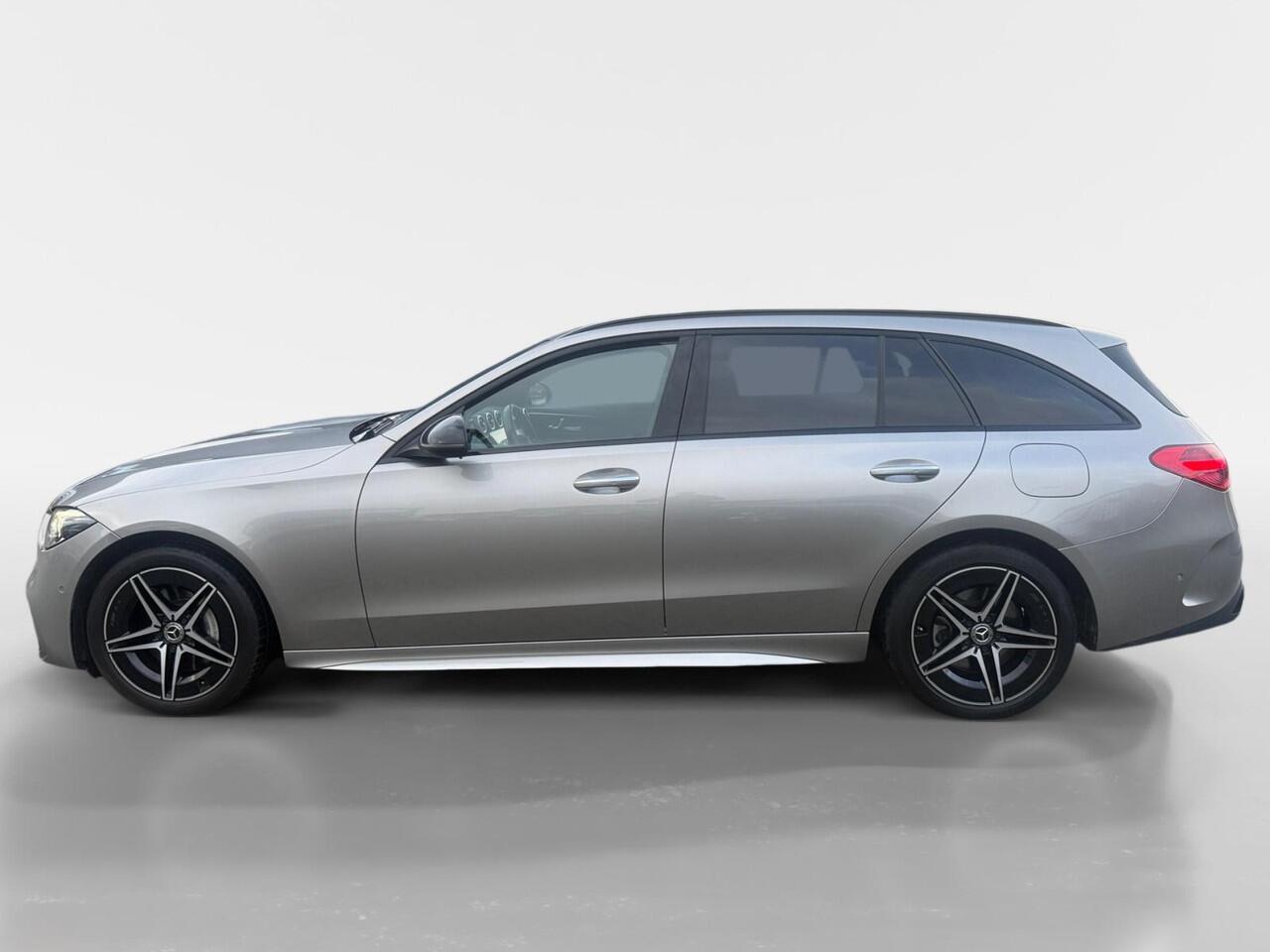 Mercedes-Benz C-KLASSE Estate 300 e 4MATIC AMG Line | Camera | Stuur/Stoel Verwarming | Sfeerverlichting | Trekhaak | Lederen Bekleding | Apple Carplay/Android Auto