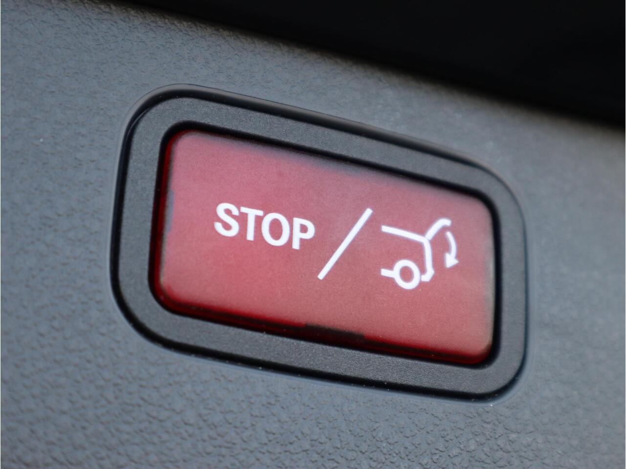 Mercedes-Benz C-KLASSE Estate 300 e Luxury Line