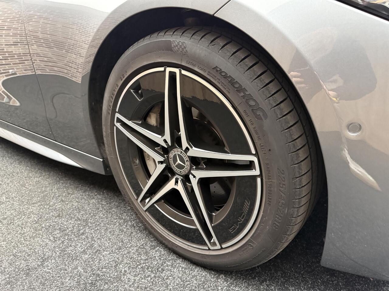 Mercedes-Benz C-KLASSE 200 AMG Line Panorama| Achteruitrijcamera | Elekt. stoel