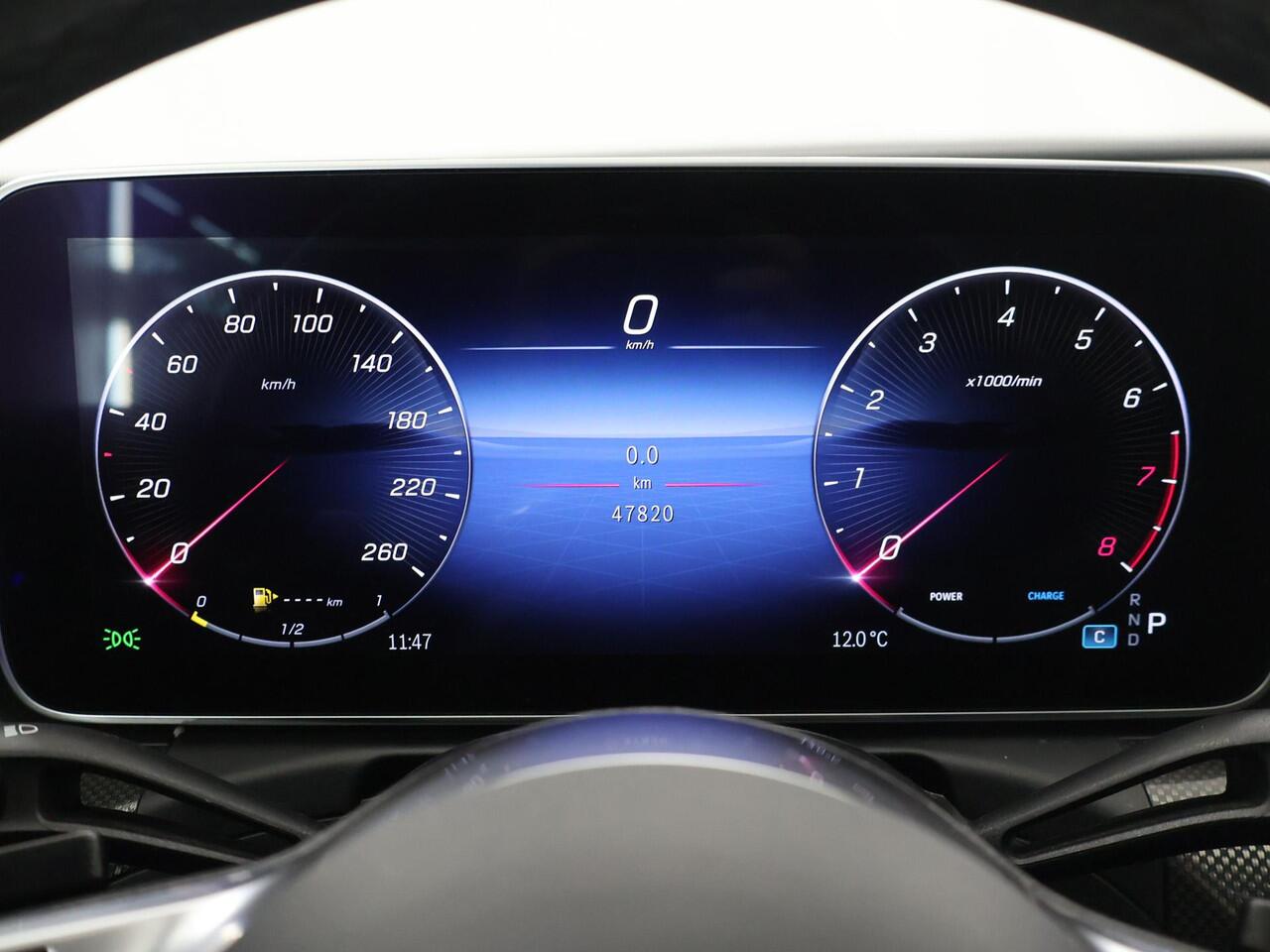 Mercedes-Benz C-KLASSE 180 AMG Line | Panoramadak | Trekhaak | 360 graden camera |