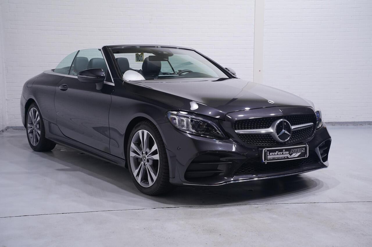Mercedes-Benz C-KLASSE Cabrio 180 AMG Line AMG Styling Camera lederen-bekleding Apple Carplay digi-dashboard 18"-lmv spoorpakket windscherm nekwarmer keyless-start led-verlichting DAB-ontvangst PDC v+a cruise-controle