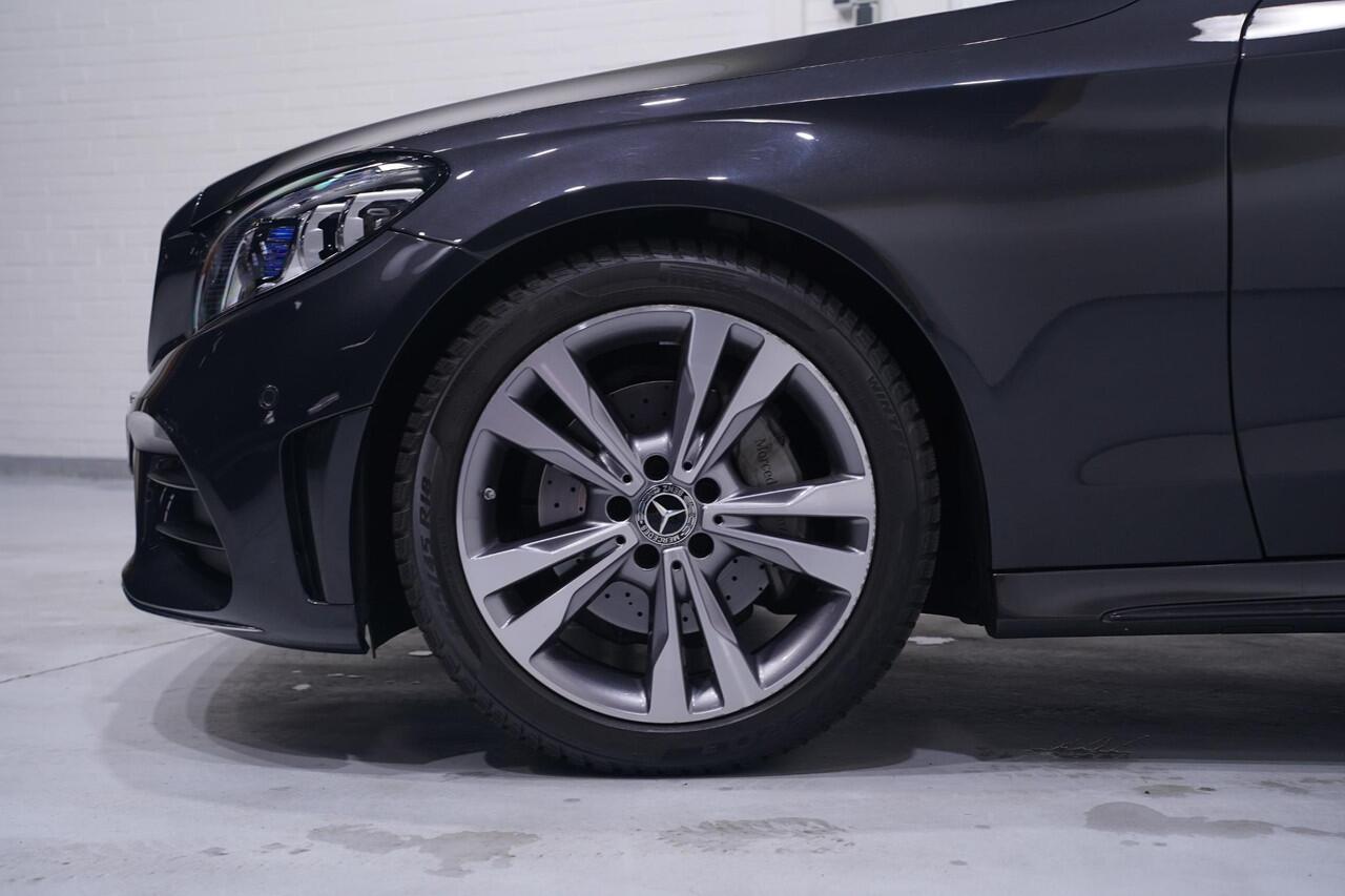 Mercedes-Benz C-KLASSE Cabrio 180 AMG Line AMG Styling Camera lederen-bekleding Apple Carplay digi-dashboard 18"-lmv spoorpakket windscherm nekwarmer keyless-start led-verlichting DAB-ontvangst PDC v+a cruise-controle