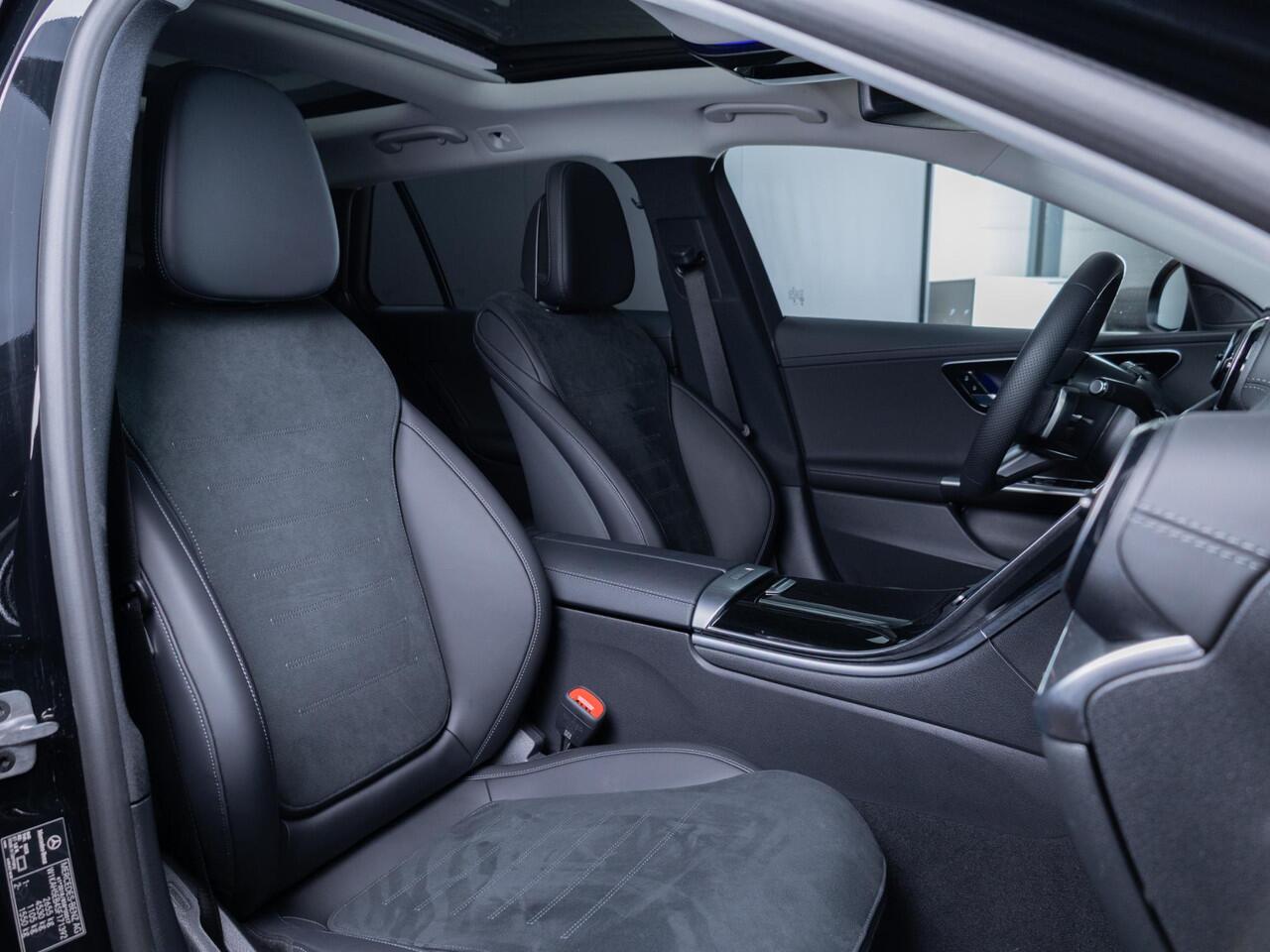 Mercedes-Benz C-KLASSE Estate 300 e AMG Line Panorama dak