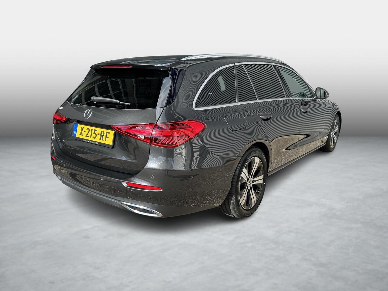 Mercedes-Benz C-KLASSE Estate 180 | Panoramadak | Apple CarPlay | Stoelverwarming | Sfeerverlichting | Achteruitrijcamera