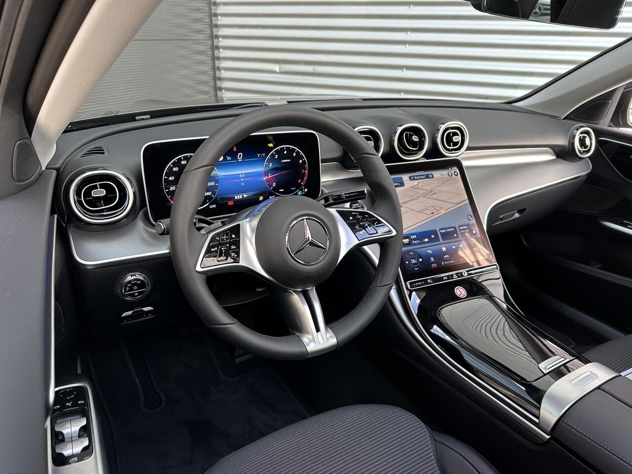 Mercedes-Benz C-KLASSE Estate 180 | Panoramadak | Apple CarPlay | Stoelverwarming | Sfeerverlichting | Achteruitrijcamera