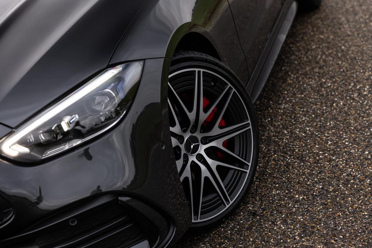 Mercedes-Benz C-KLASSE Mercedes-AMG 43 AMG Estate 4MATIC | Premium Plus | Panorama-schuifdak | BURMESTER | Trekhaak | Stoelverwarming + verkoeling | AMG Nightpakket I + II | AMG Performance stoelen |